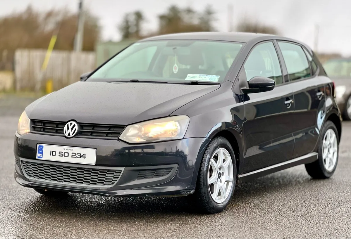 2010 Volkswagen polo - Image 2