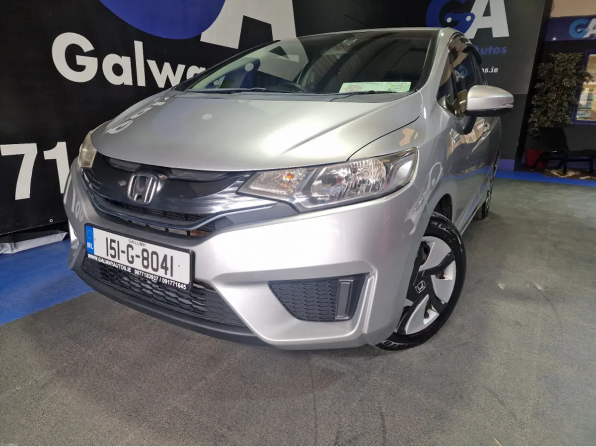 Honda Fit ** ANDROID AUTO WITH CAMERA**FULLY SERVI - Image 1