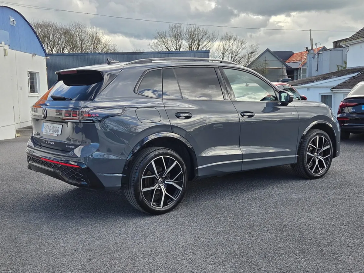 Volkswagen Tiguan R-LINE TSI PHEV S- DSG - Image 3