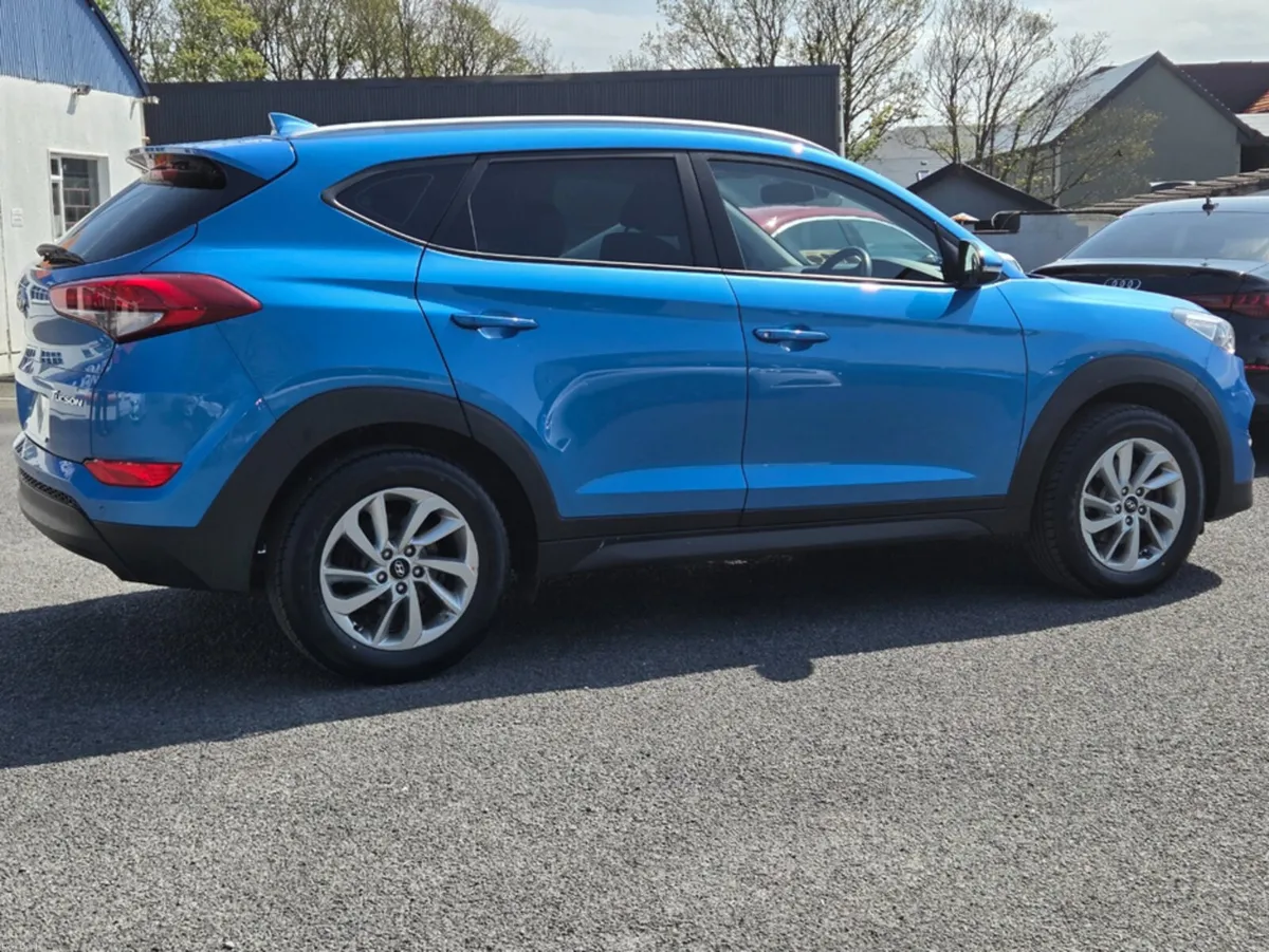 Hyundai Tucson 1.7 CRDI SE NAV BL/DR 5 5DR - Image 3