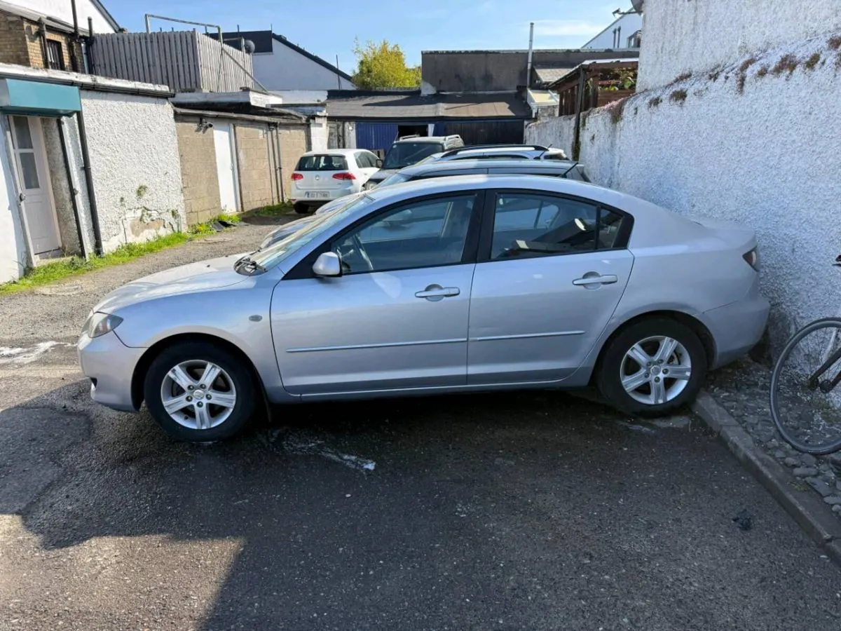 Mazda 3 - Image 2