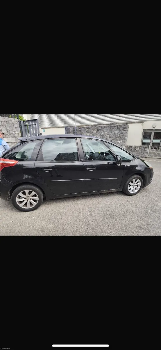 Citroen C4 Picasso 2010 - Image 3