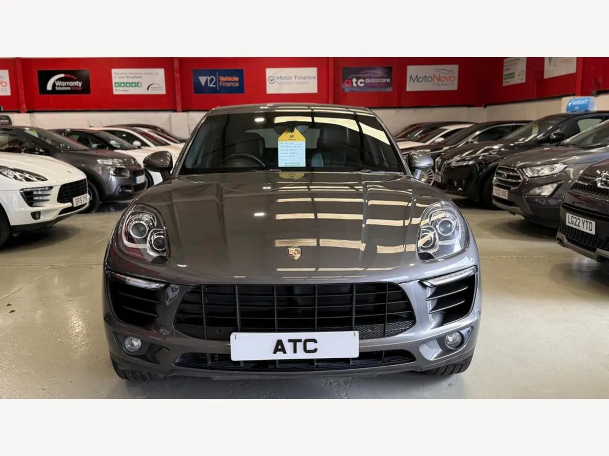 2015 Porsche Macan V6 S - Image 2