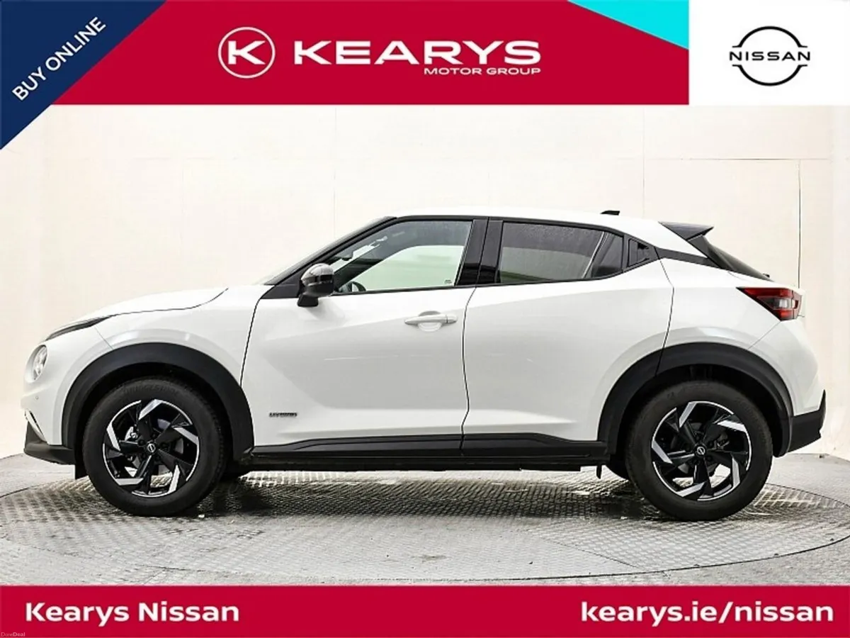 Nissan Juke HYBRID 1.6 SV PREMIUM - 1 OWNER WITH A - Image 3