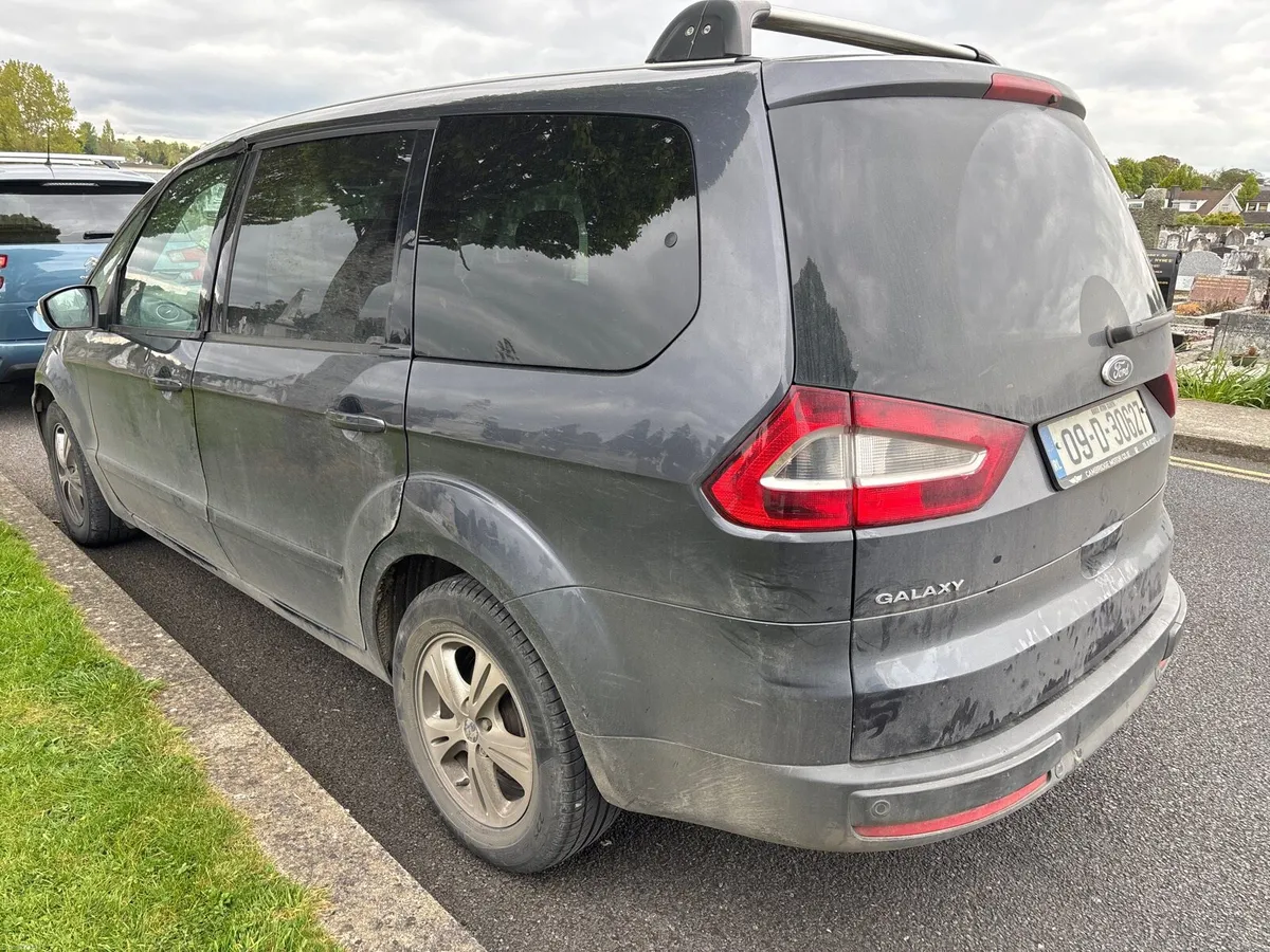 Ford Galaxy - Image 3