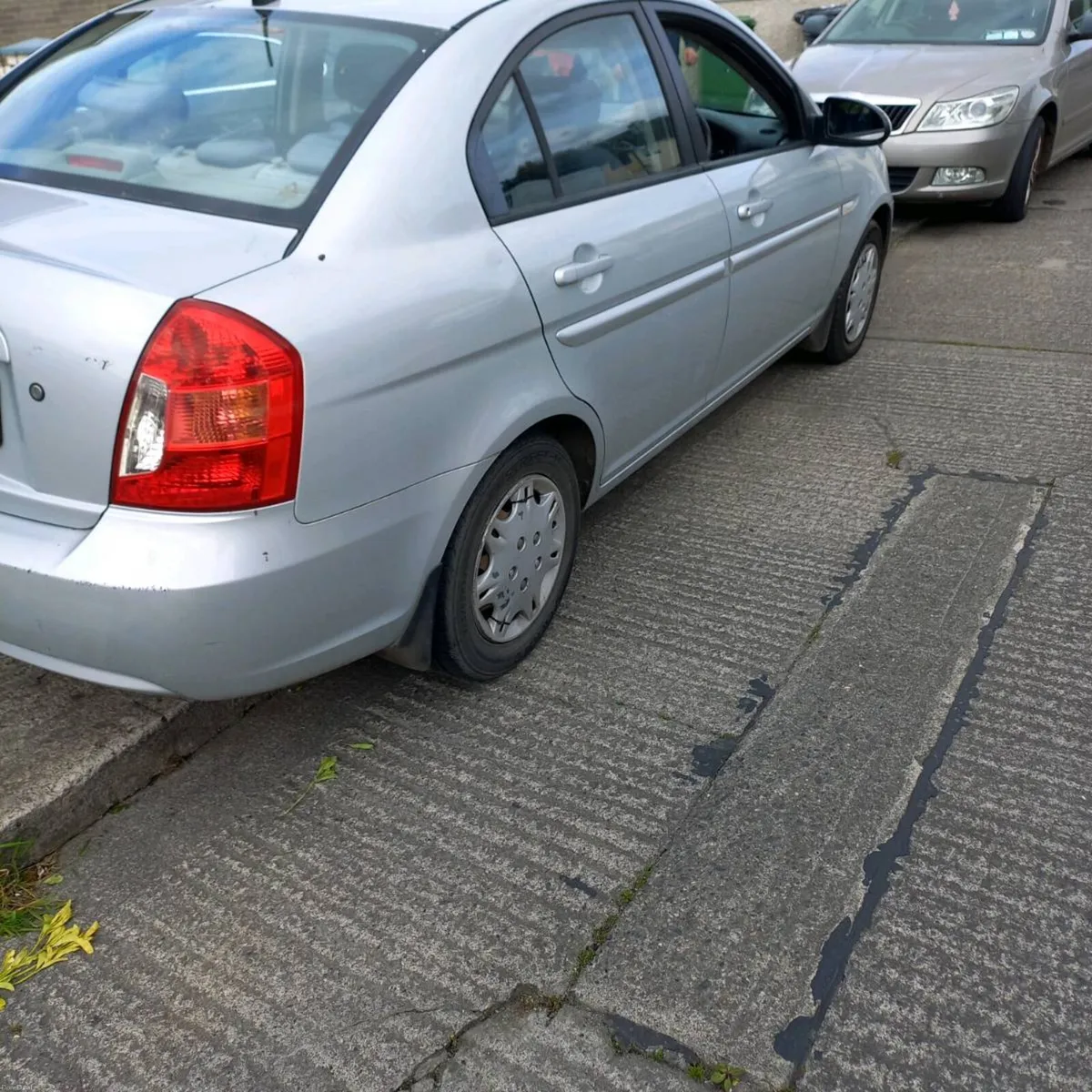 Hyundai accent 1.4cc - Image 4