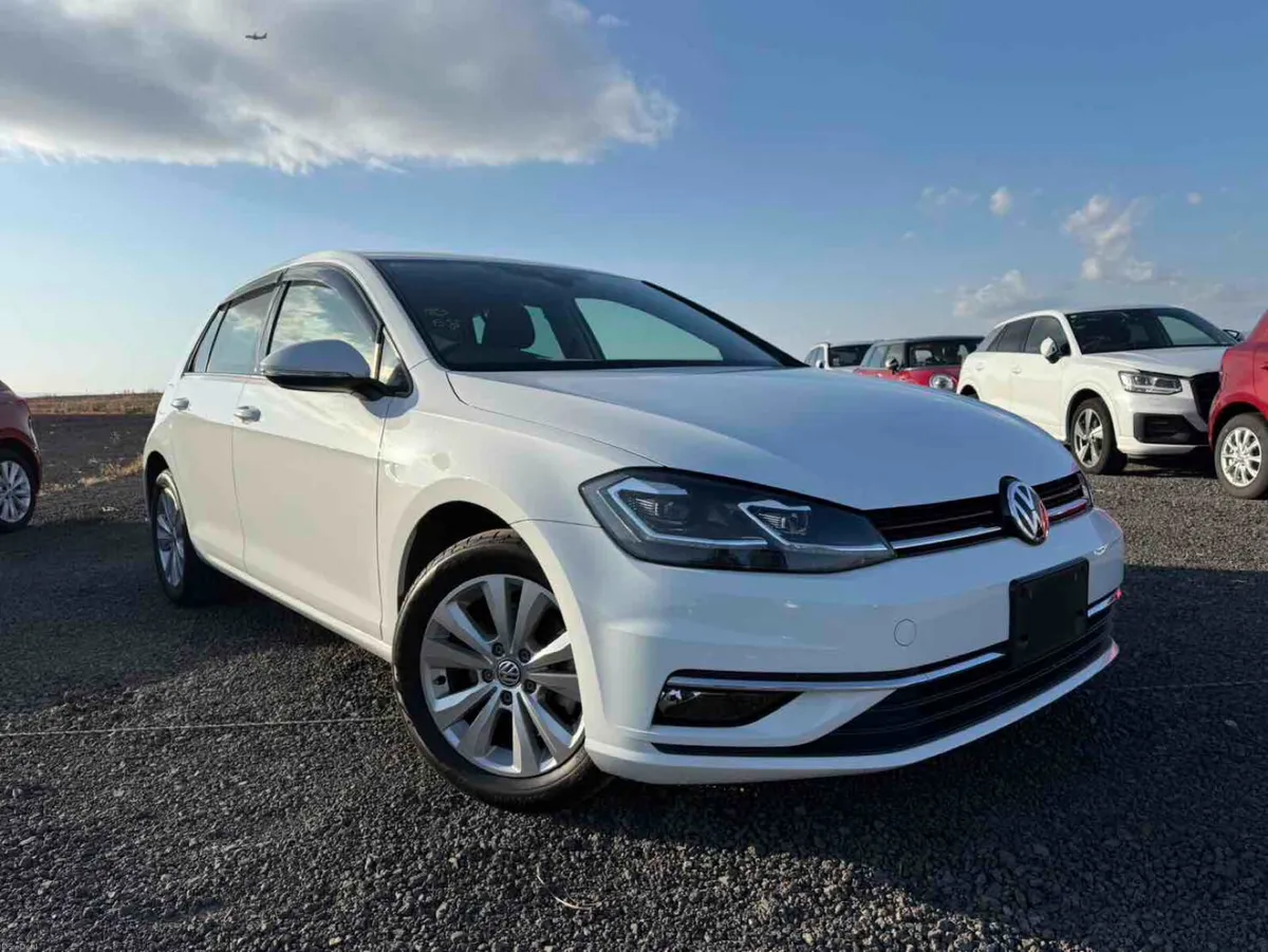 VOLKSWAGEN GOLF 1.2 TSI AUTO 2017 - Image 1