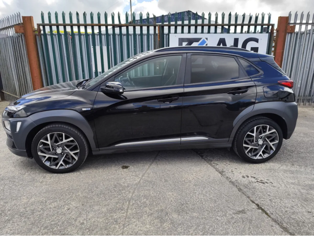 Hyundai Kona 1.6 PREMIUM GDI HEV AUTO - Image 3