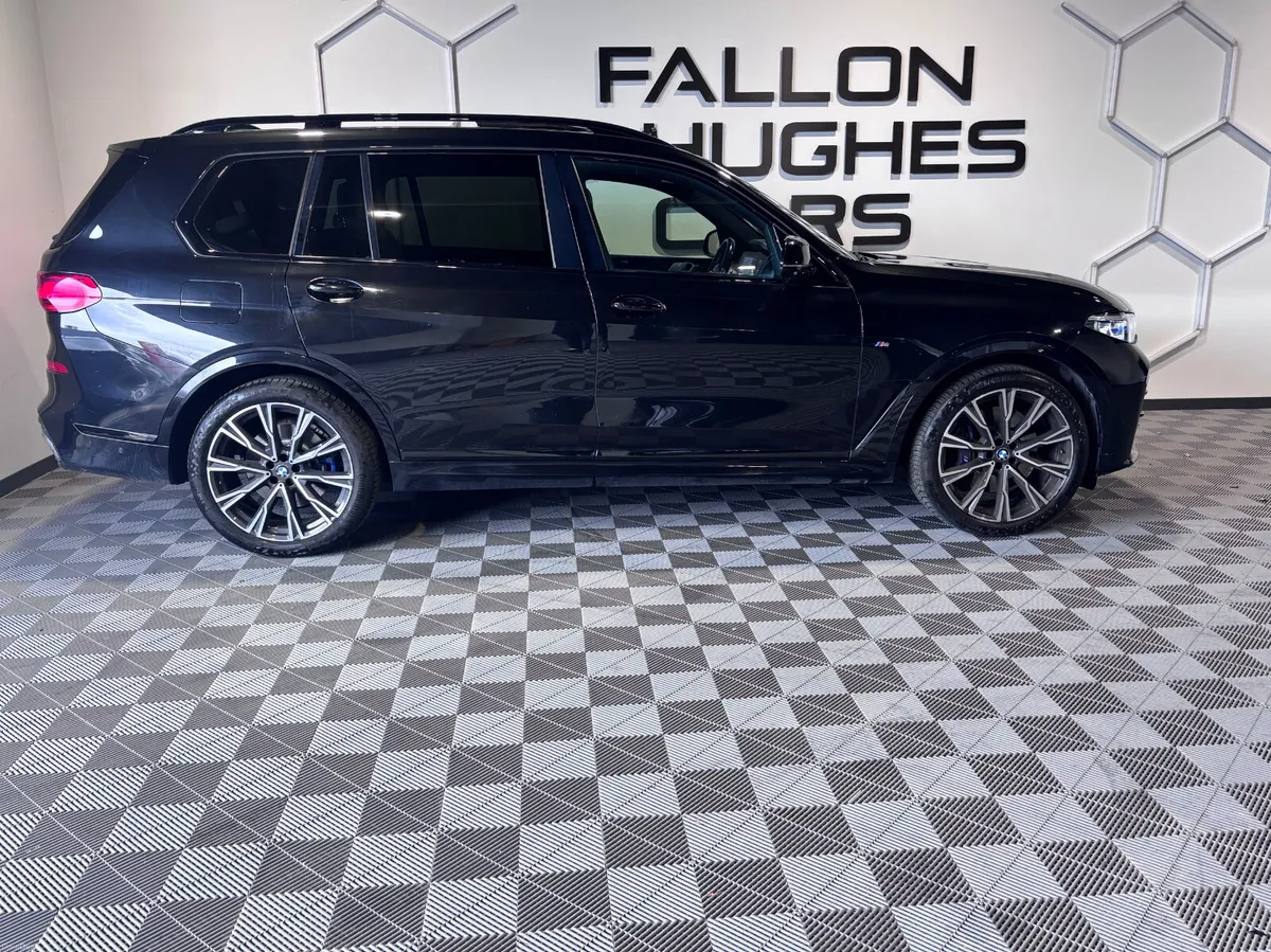 BMW X7 XDRIVE 30D 7 SEATER // SUNROOF // HIGH SPEC - Image 4