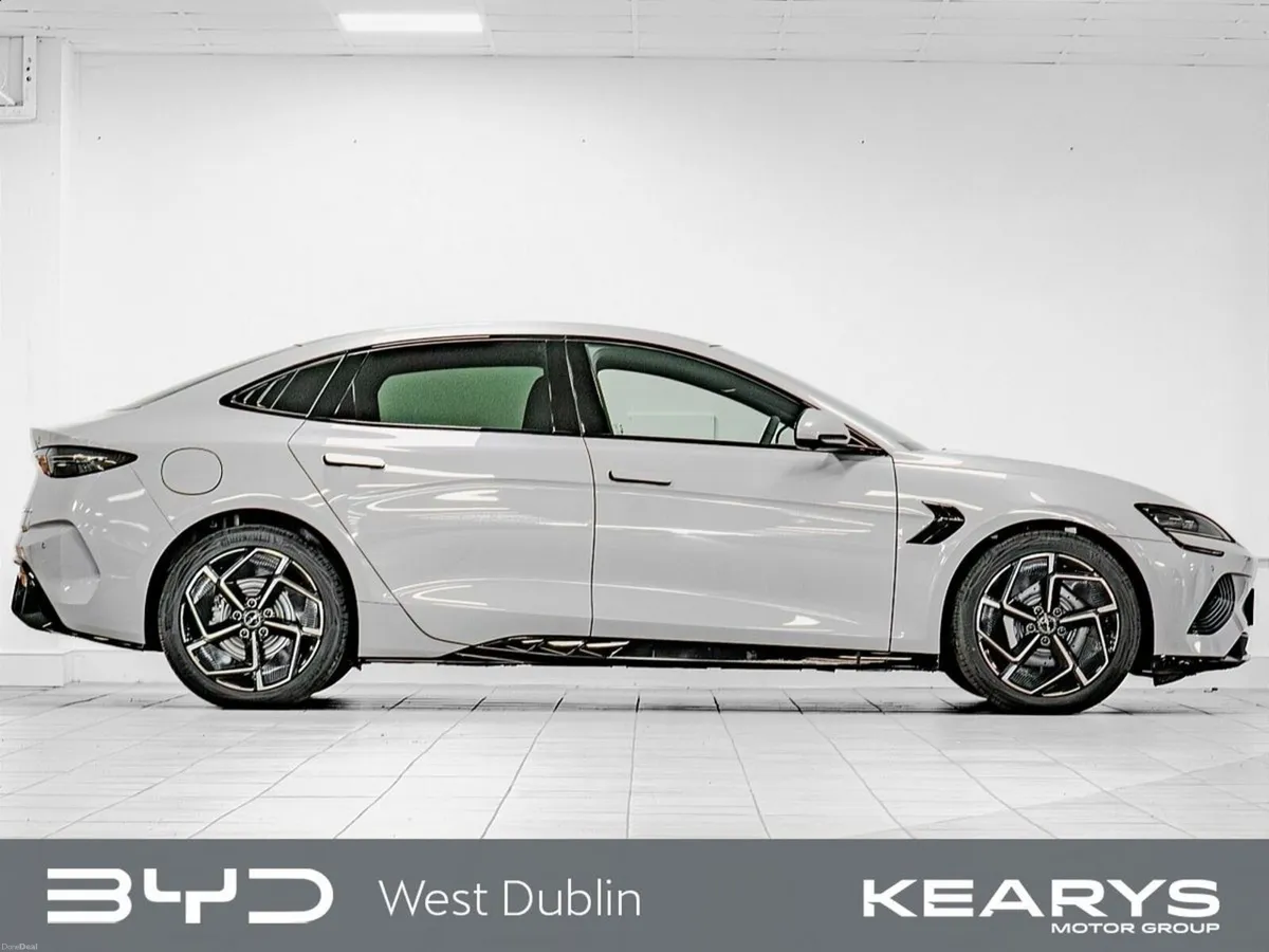 BYD SEAL 82.5kWh Excellence 4WD DEMO - Image 3