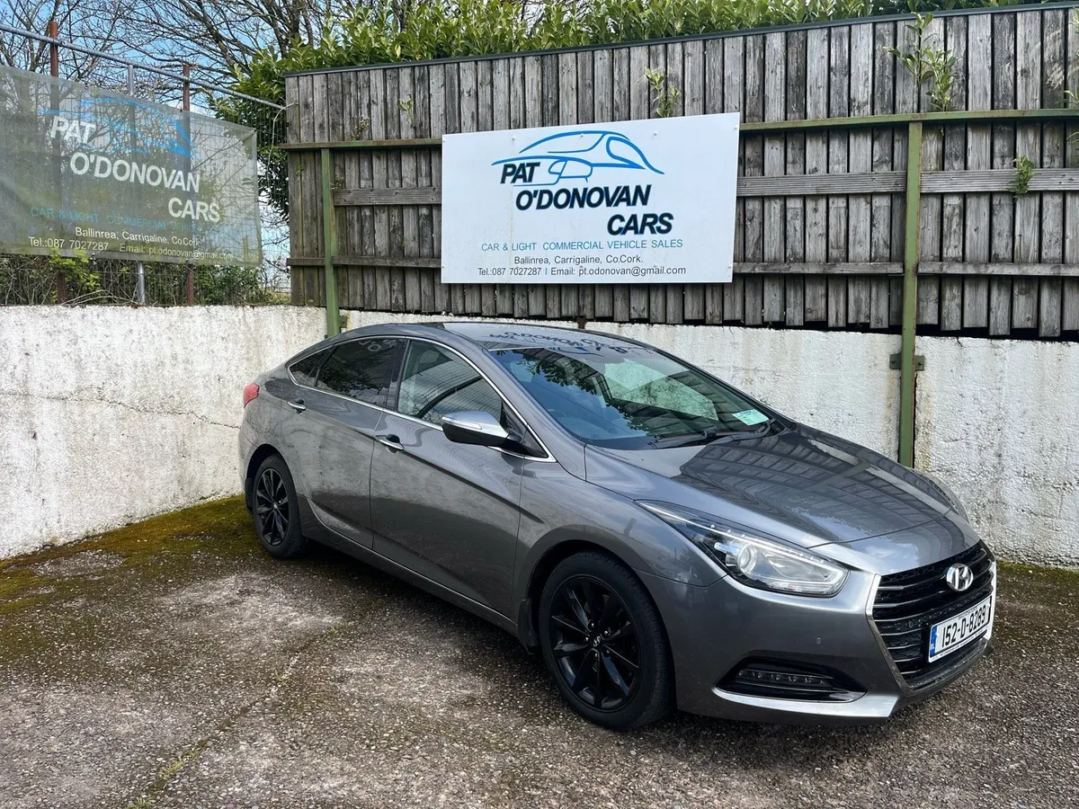 2015 Hyundai i40 executive 1.7D - Image 1