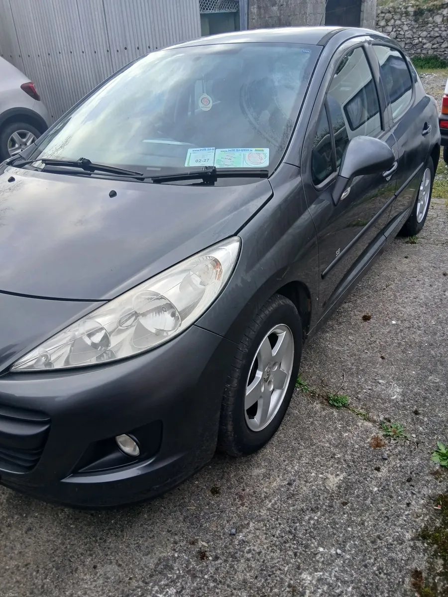 Peugeot 207 2010 - Image 2