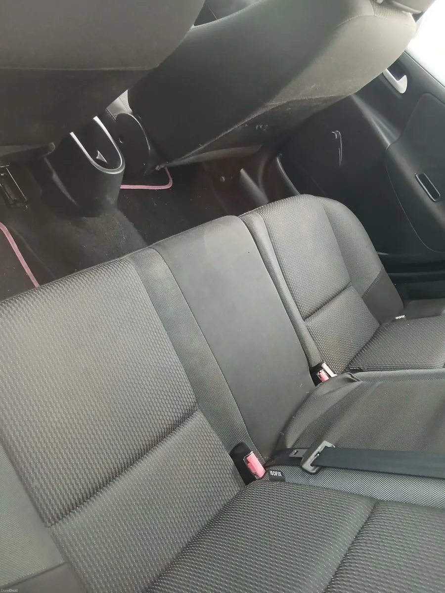 Peugeot 207 2010 - Image 4