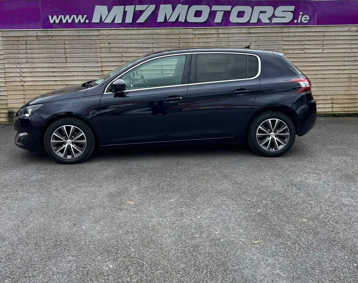 2017 Peugeot 308 - Image 4