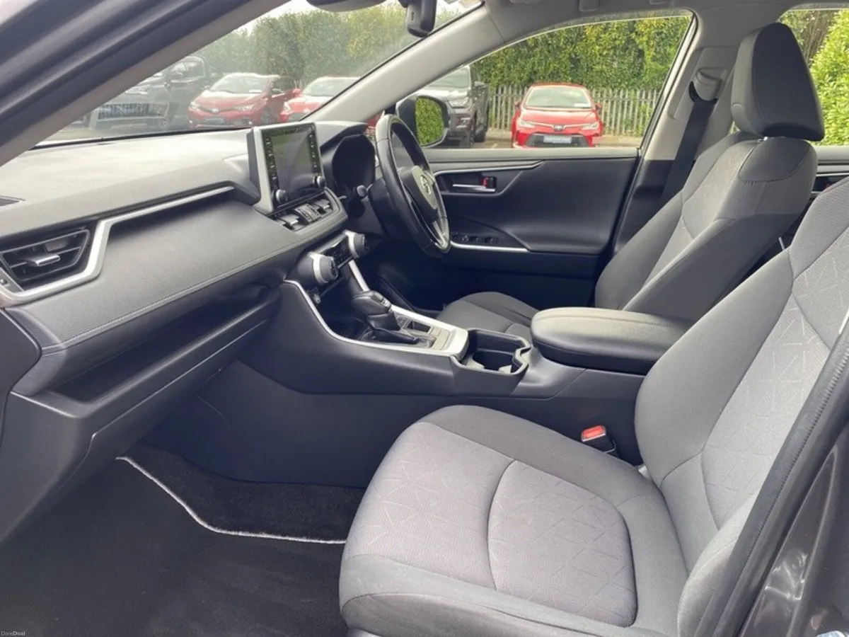 Toyota RAV4 RAV4 HYBRID LUNA 2WD - Image 6