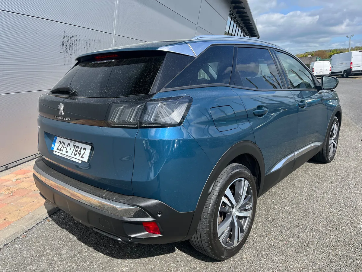 Peugeot 3008 2022 - Image 2