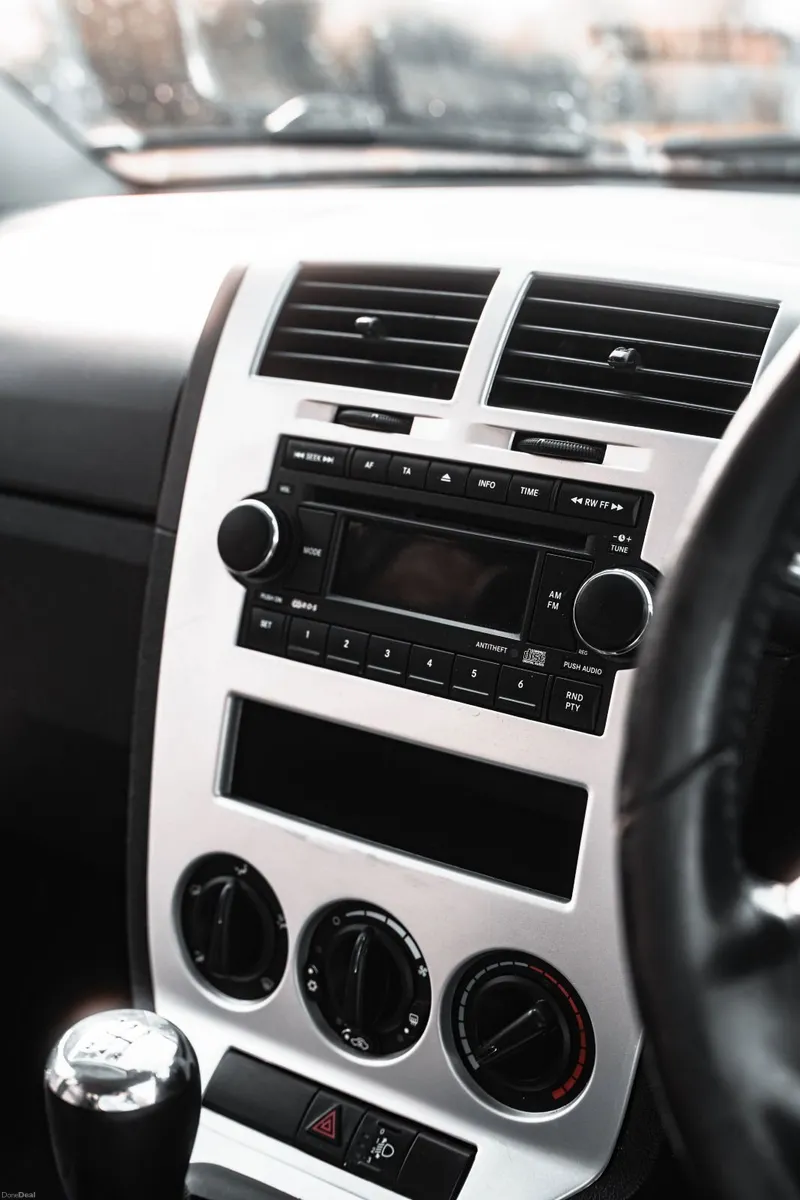 Dodge Caliber 2008 - Image 2