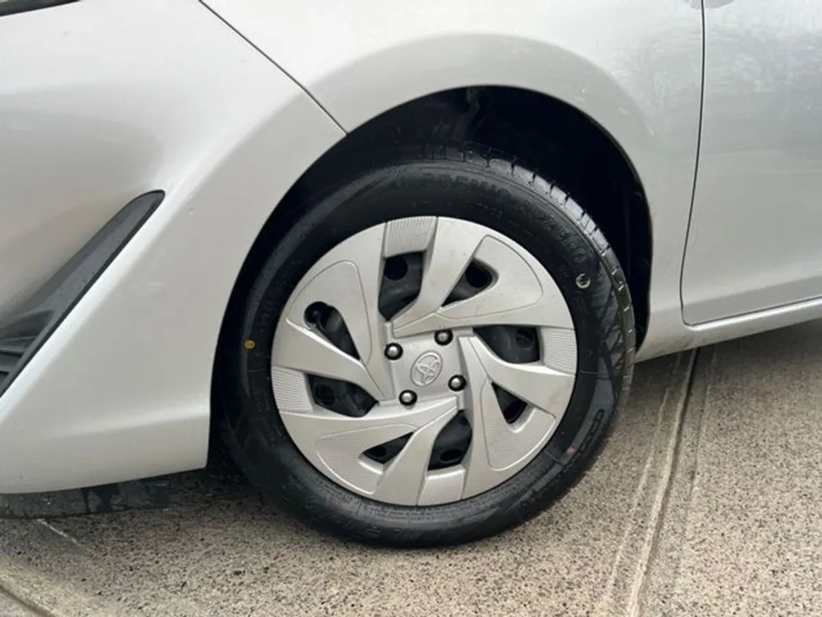 Toyota Aqua Hybrid automatic *RETAIL PRICE €13900 - Image 2