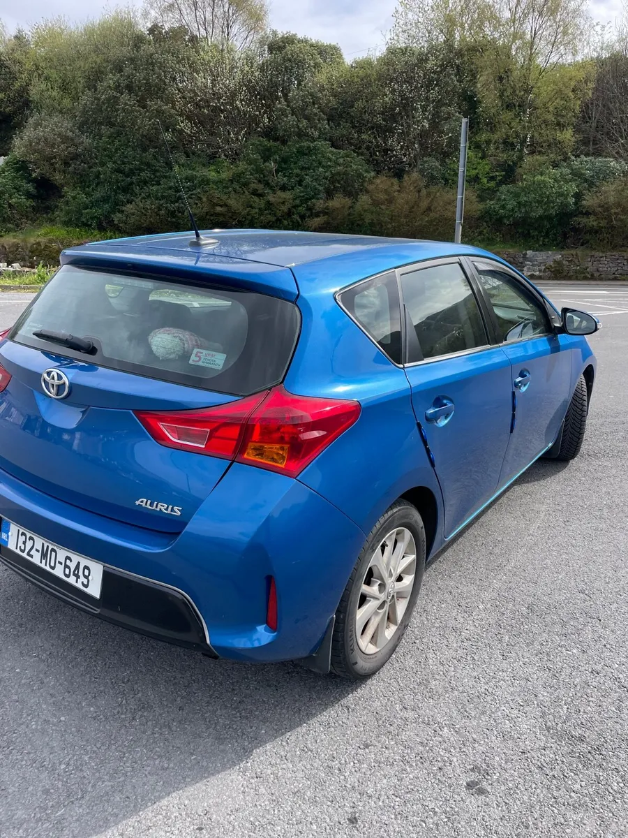 Toyota Auris 2013 - Image 4