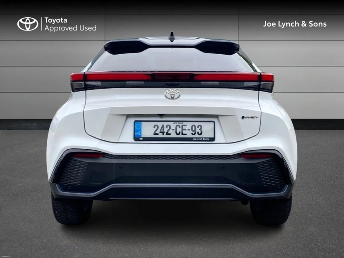 Toyota C-HR C-HR PHEV SOL - Image 4