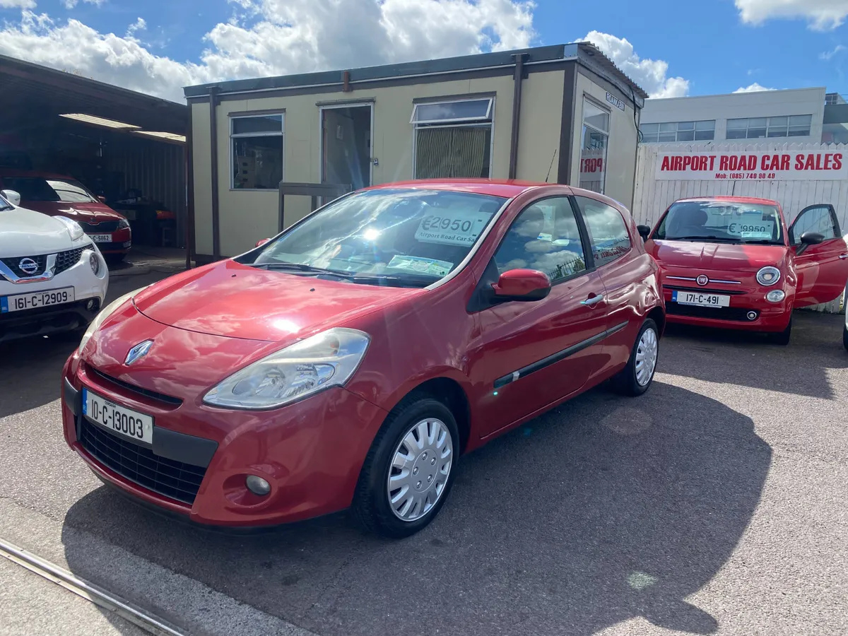 Renault Clio 2010 GREAT STARTER CAR - Image 1