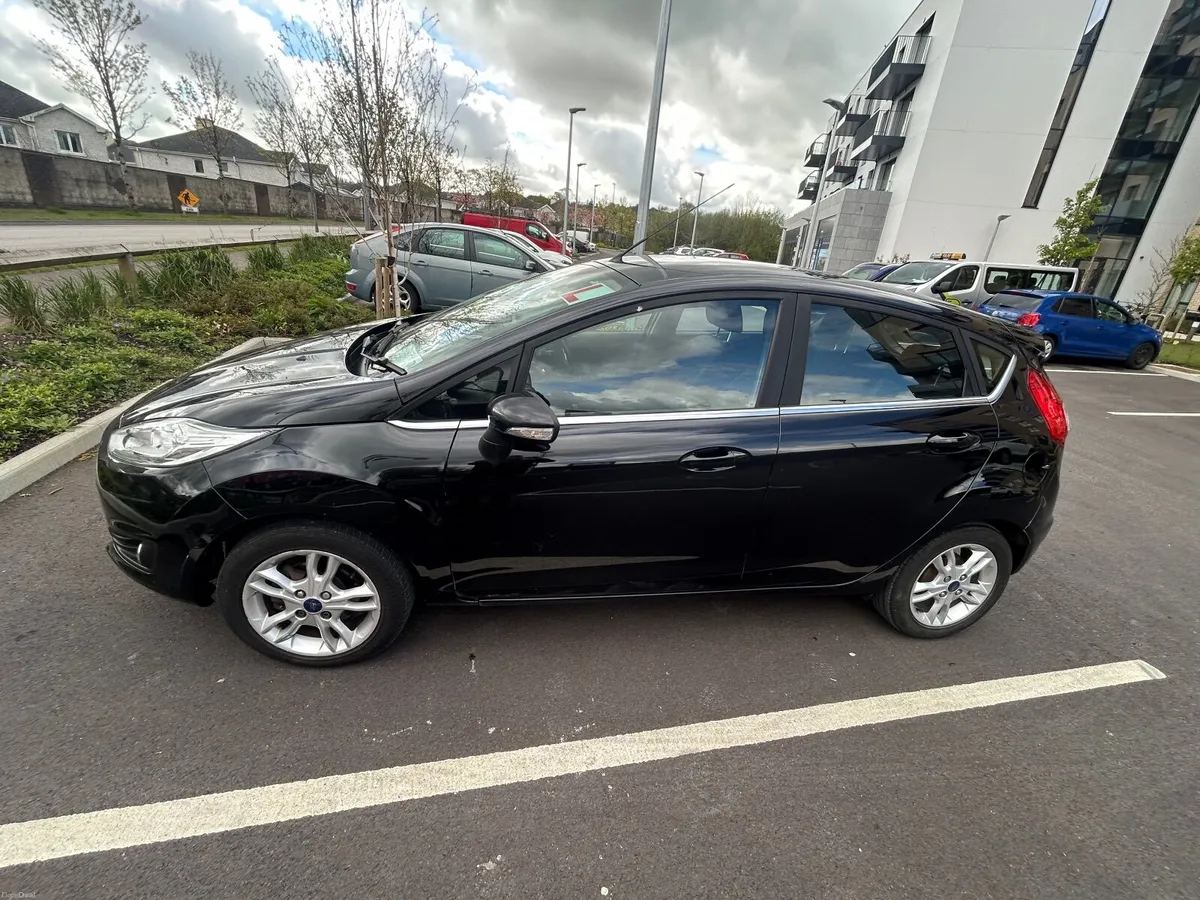 Ford Fiesta 2015 - Image 4