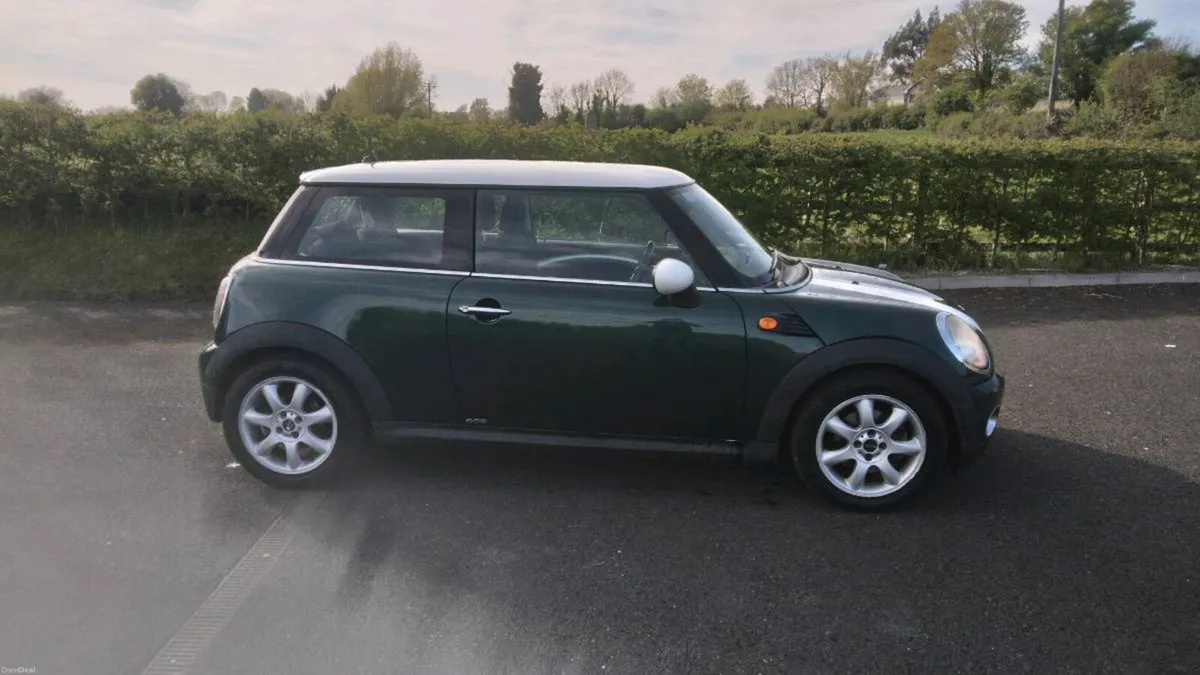 Mini Cooper Racing Green & Stripes. NCT & Taxed. - Image 4