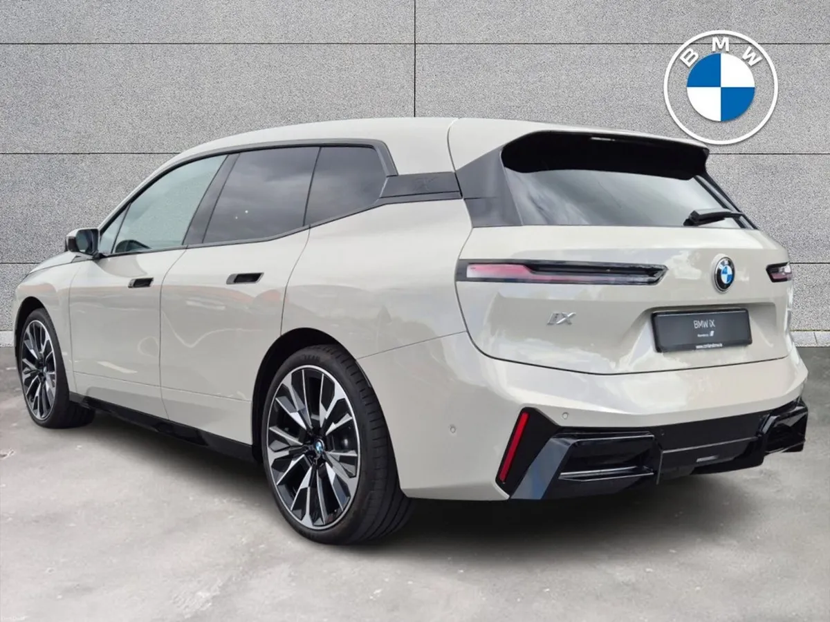 BMW iX - Image 2