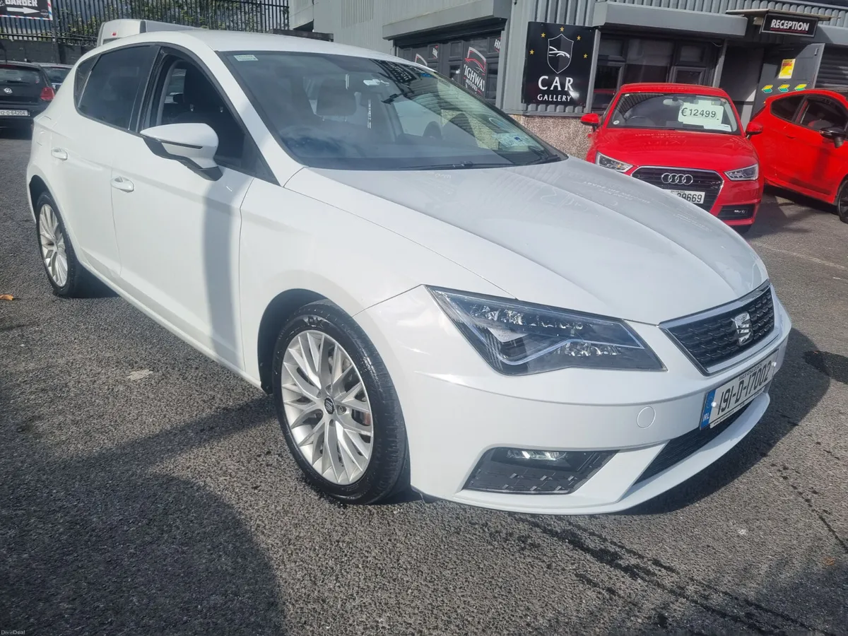 SEAT Leon Automatic   2019 - Image 2