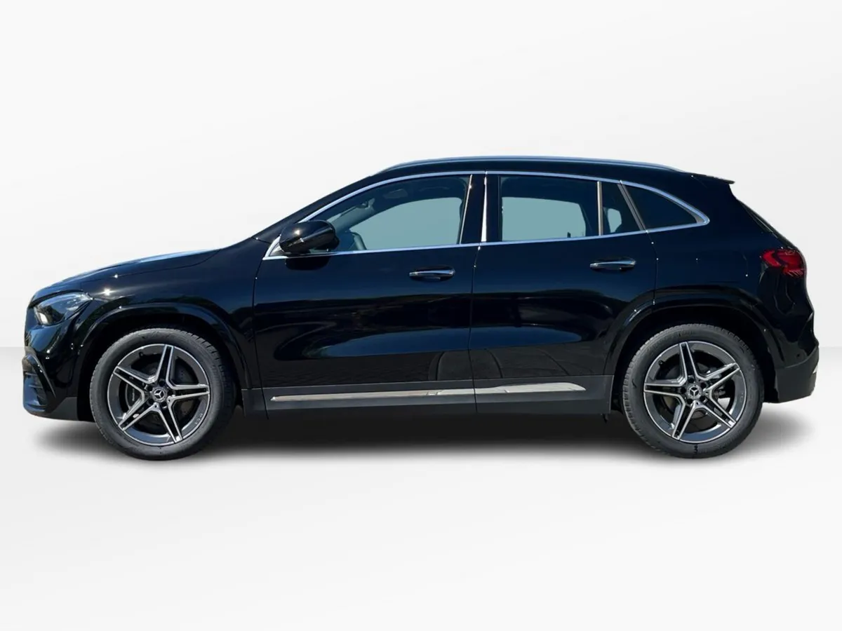 Mercedes-Benz GLA 180D AMG Line Plus Compact SUV - Image 5