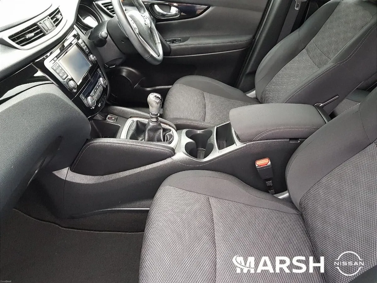 Nissan Qashqai 1.5 DCI SV CONNECT PACK 5DR - Image 4