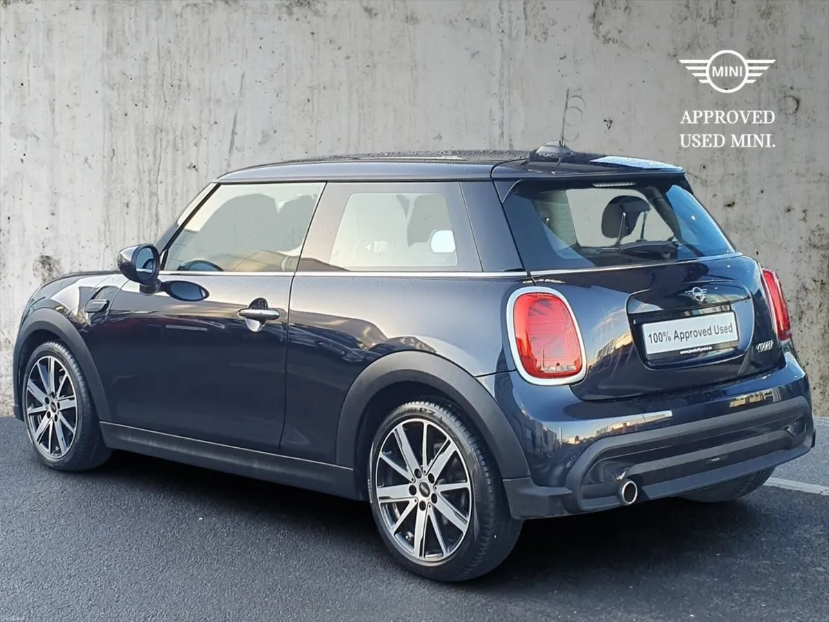 Mini Cooper 3-Door Cooper Classic - Image 3