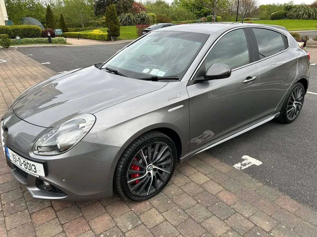 Alfa Romeo Giulietta  Quadrifoglio QV (2015) - Image 1