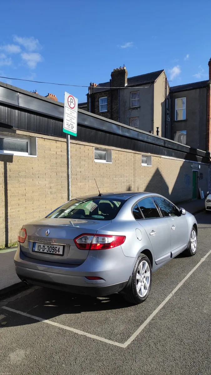 Renault Fluence 2010 Diesel - Image 4