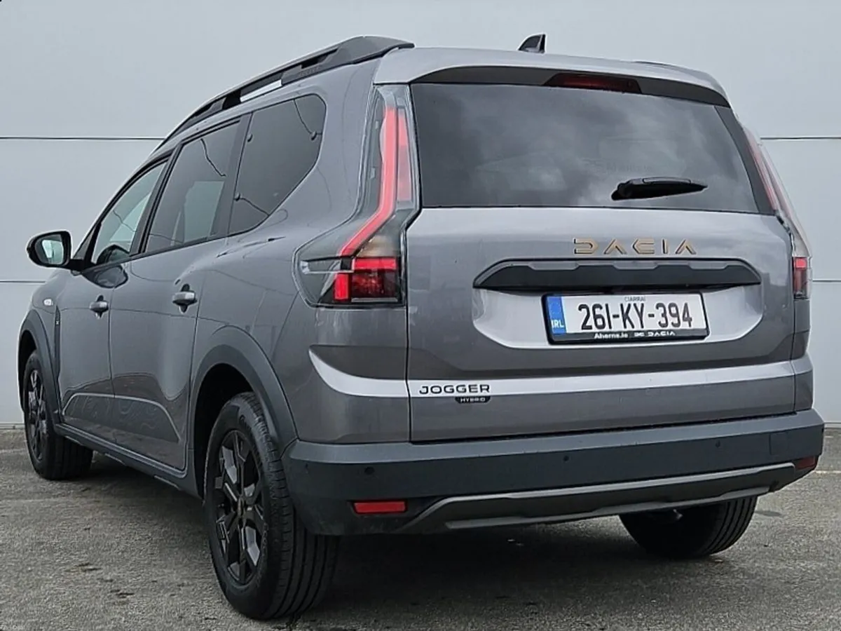 Dacia Jogger HEV 155 Extreme Auto - Image 4