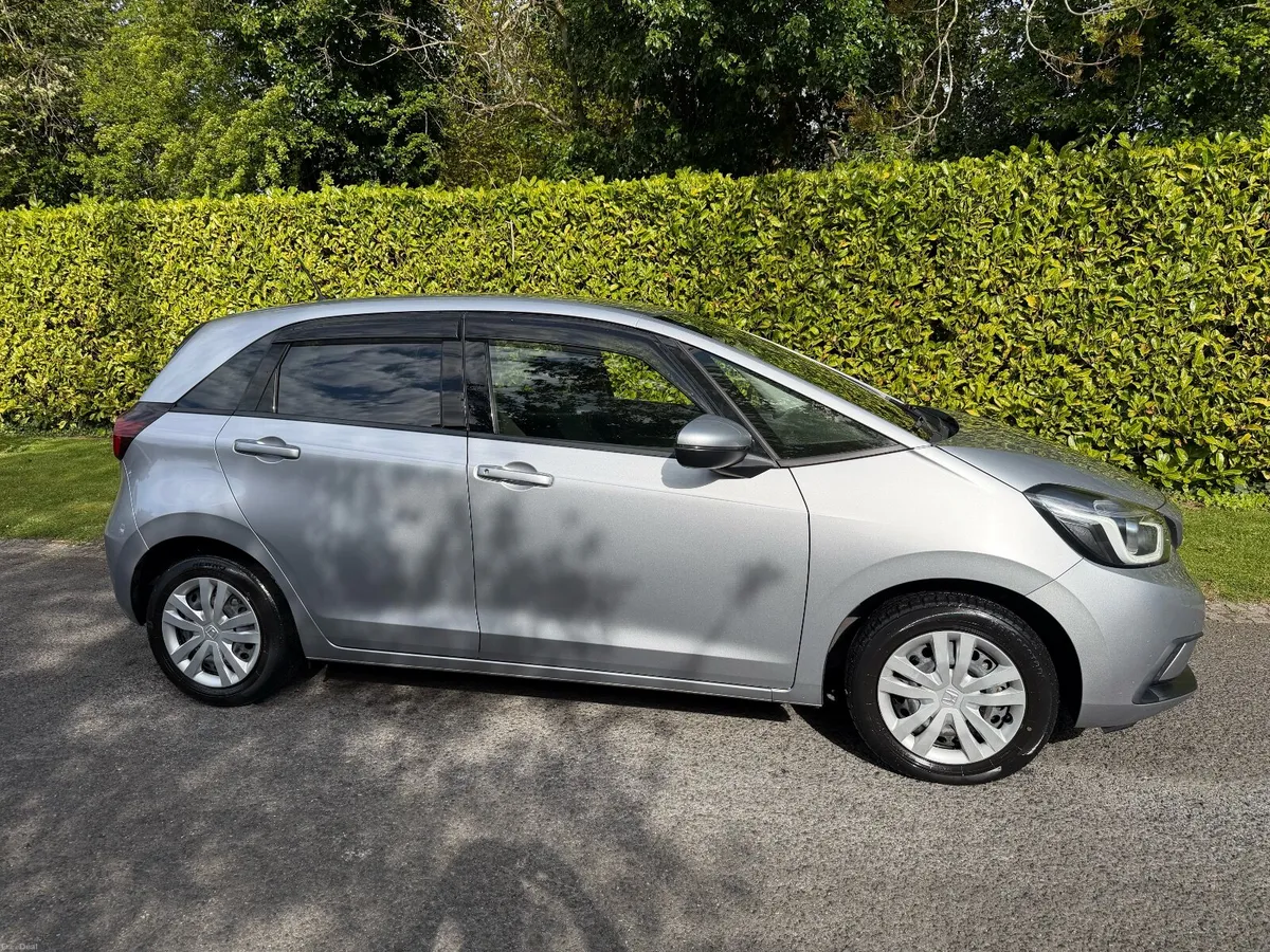 2020 Honda Fit 1.5 Hybrid – Excellent Condition - Image 2