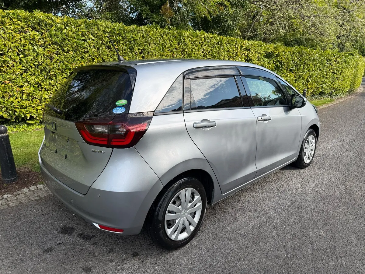 2020 Honda Fit 1.5 Hybrid – Excellent Condition - Image 4