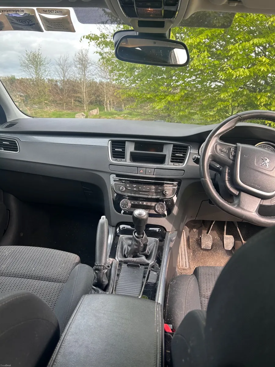 Peugeot 508 2011 - Image 2