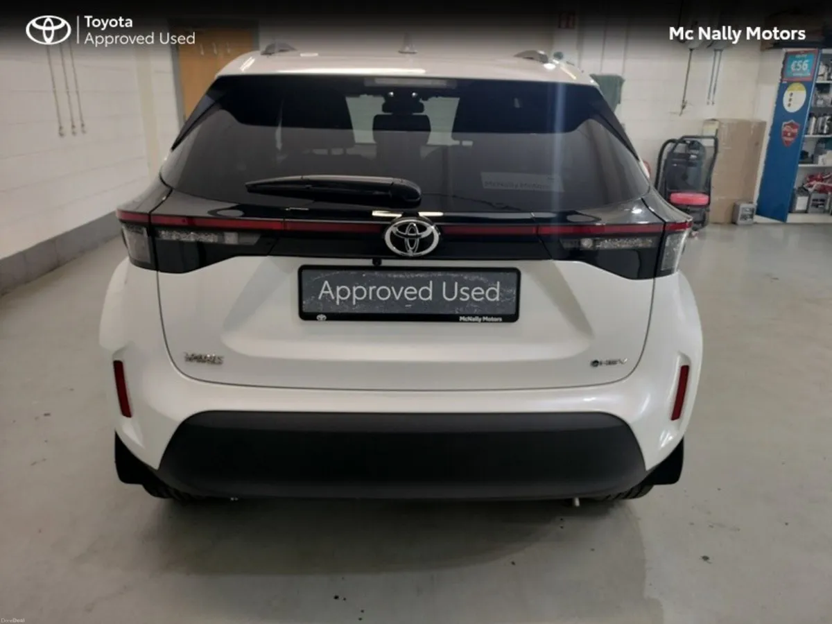 Toyota Yaris Cross LUNA SPORT PEARLESCENT FREE SER - Image 4