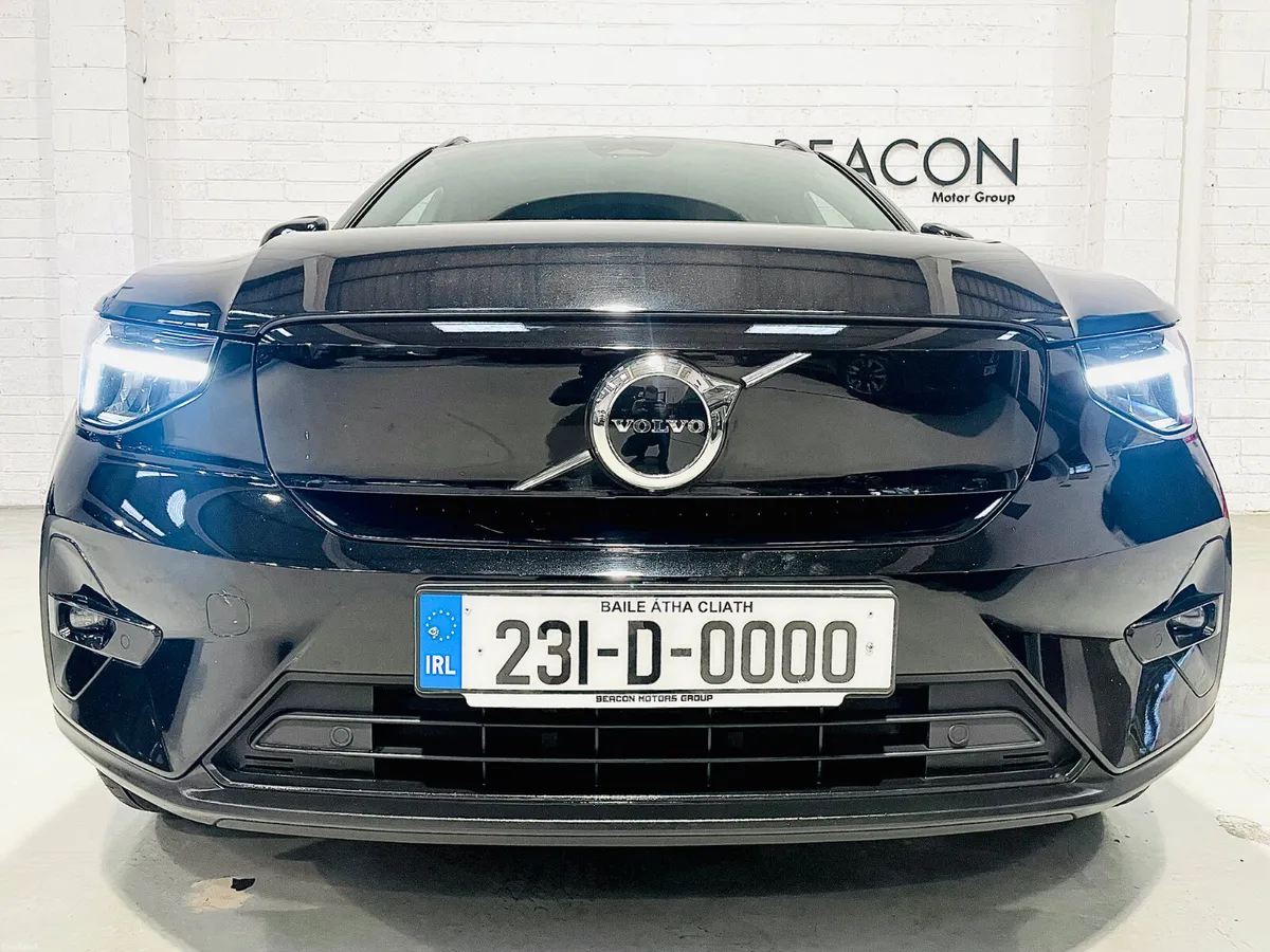 *2023*VOLVO XC40 CORE 69KWH 170KW EV RECHARGE EDIT - Image 4