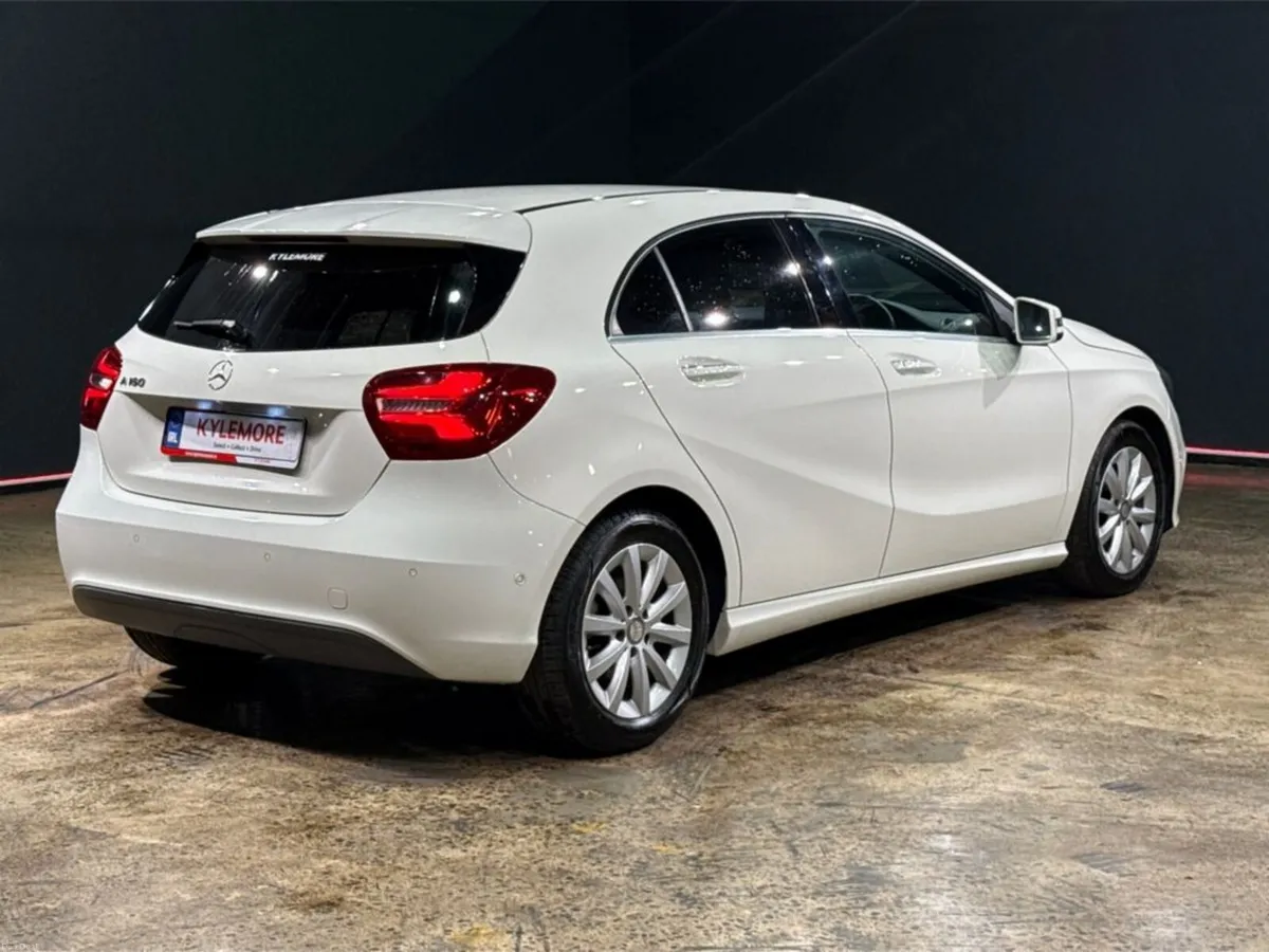 Mercedes-Benz A-Class A180 1.6 AUTOMATIC - BLACK H - Image 4