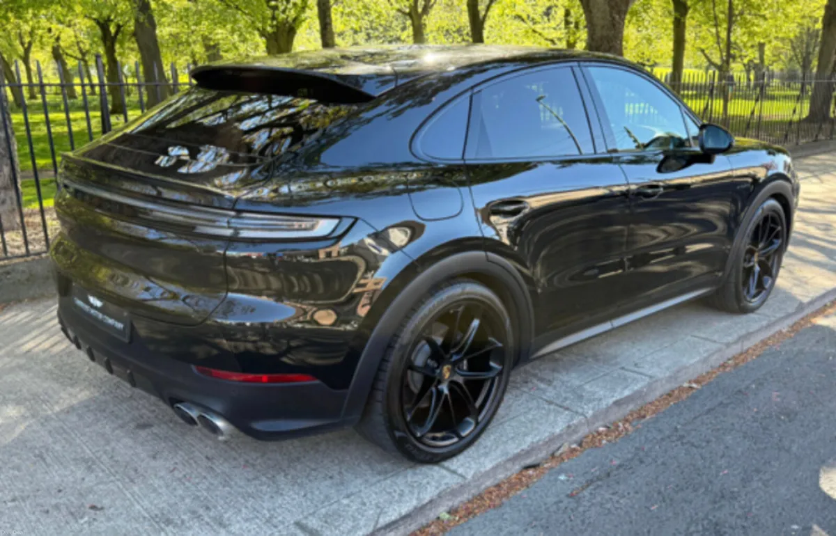 PORSCHE CAYENNE COUPE V6 HYBRID - Image 4
