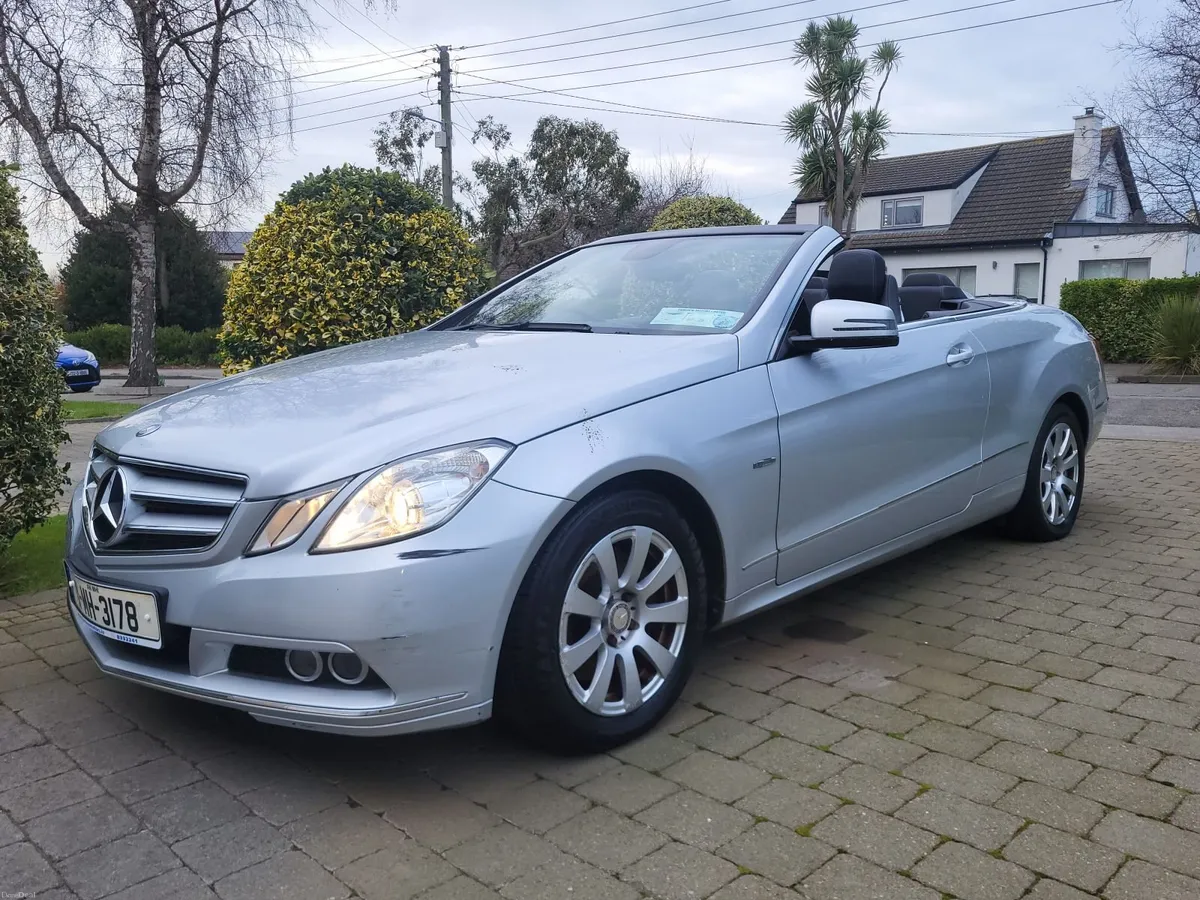 Mercedes-Benz E-Class 2011 - Image 1