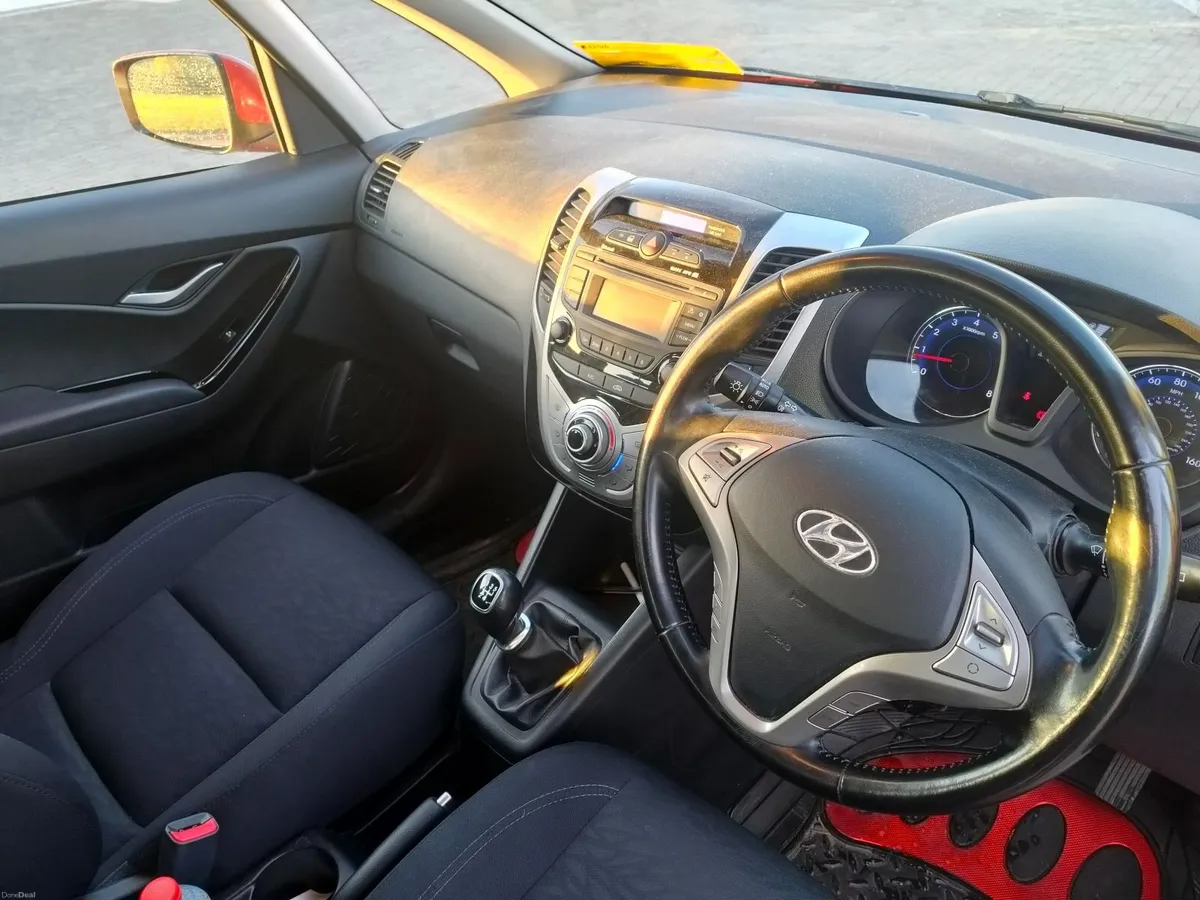 Hyundai ix20 2017 - Image 2
