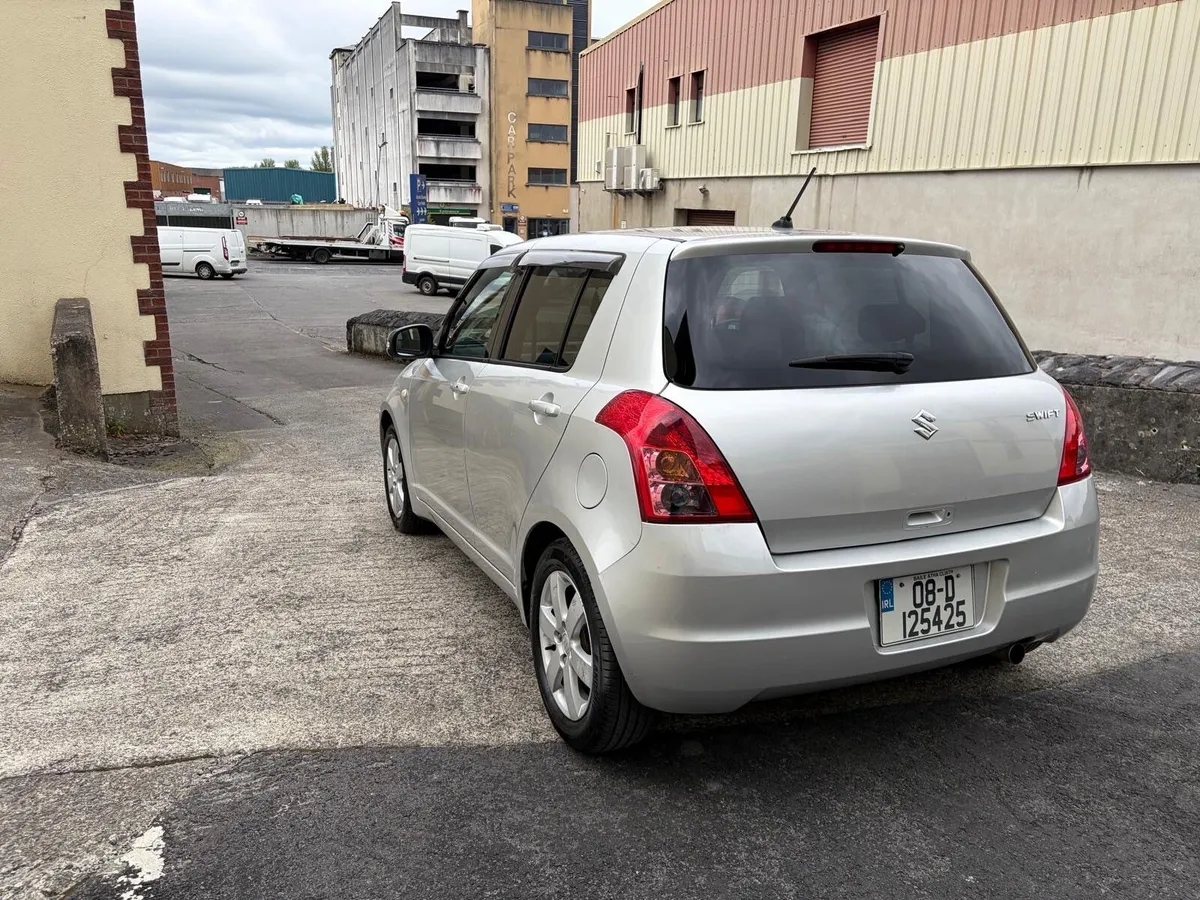 Suzuki Swift 2008 automatic - Image 4