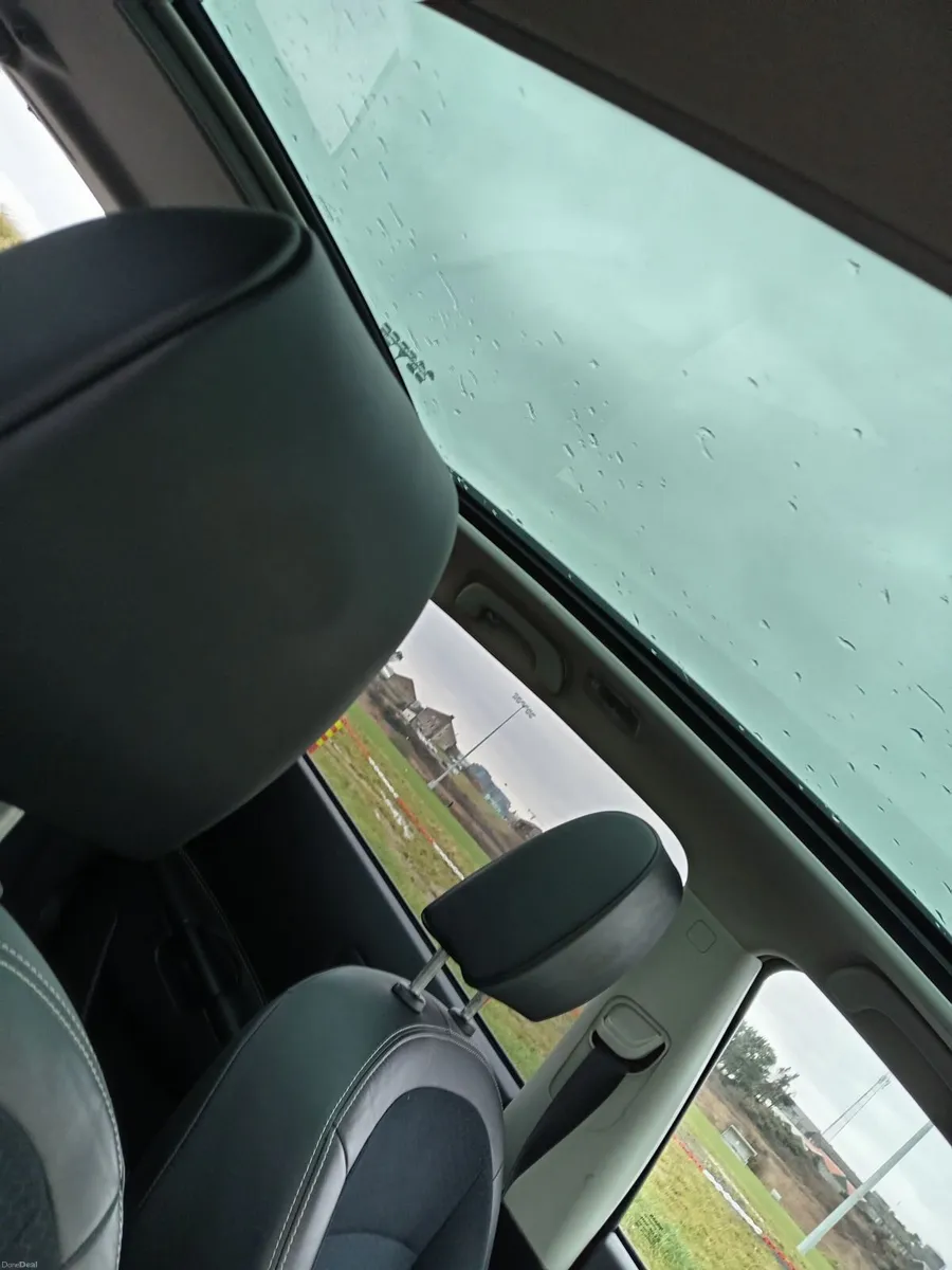 Nissan Qashqai+2 2013 full spec 360 Low mileage - Image 2