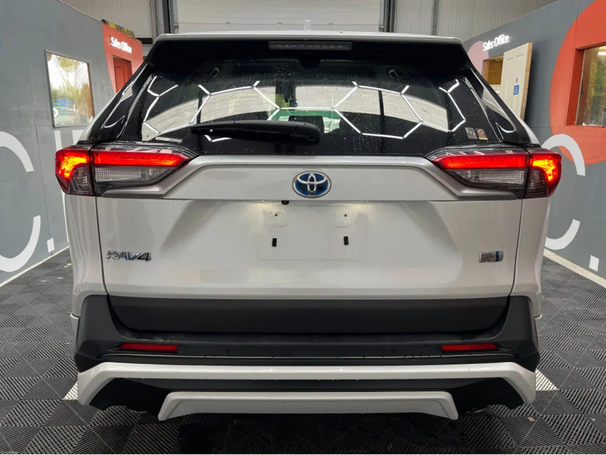 Toyota RAV4 2023 TOYOTA RAV4 HYBRID G 2.5 AUTOMATI - Image 3