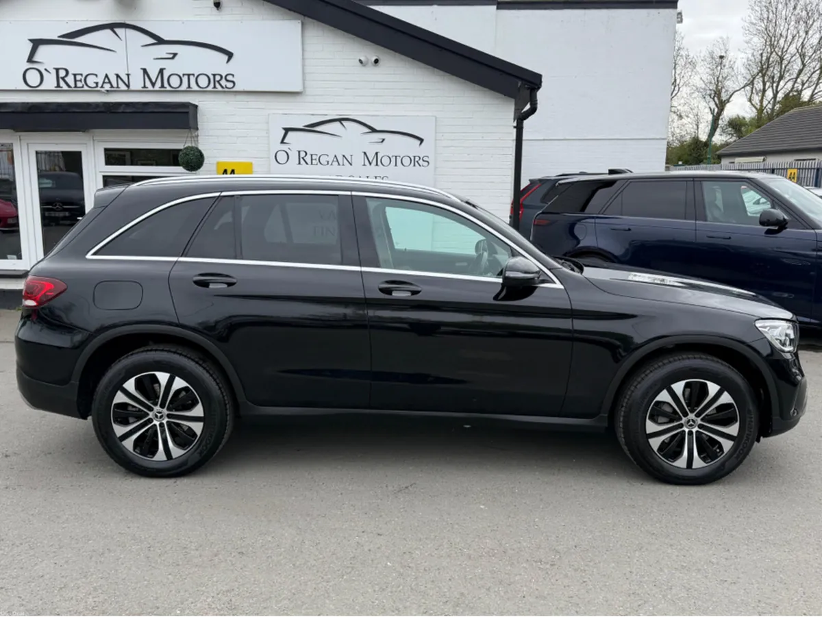 Mercedes-Benz GLC GLC 220D 4-MATIC AUTO - Image 2