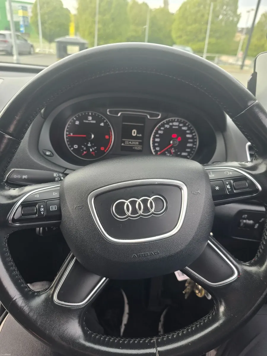 Audi Q3 2015 - Image 4