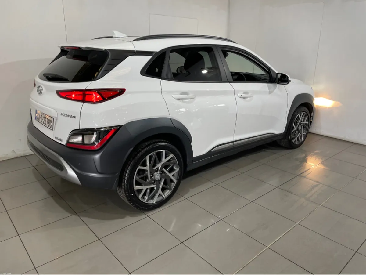 Hyundai KONA HYBRID 5DR AUTO FULL HYUNDAI SERVICE - Image 3